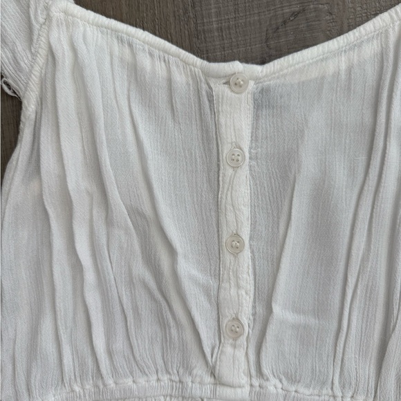EARTHBOUND White Sleeveless Smocked Button Detail Top S - Picture 2 of 4